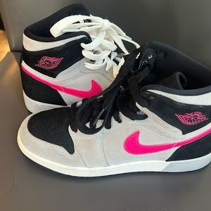 Nike air Jordan 1. Kids size 4Y. Gray, black and pink